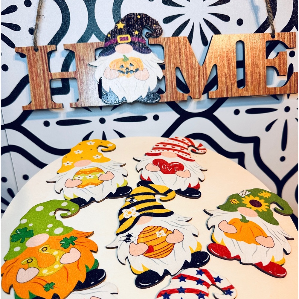 Gnome Interchangeable Door Signs!